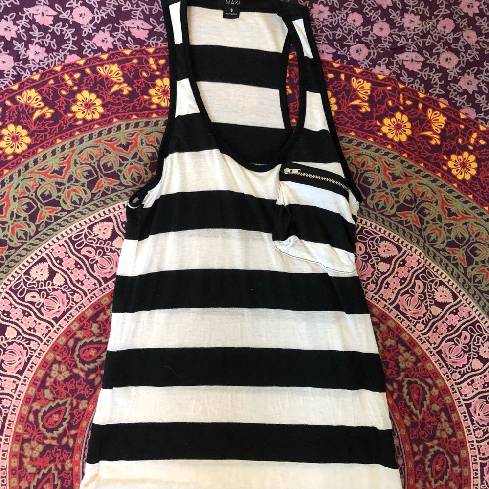 Small black and white stripe tank top